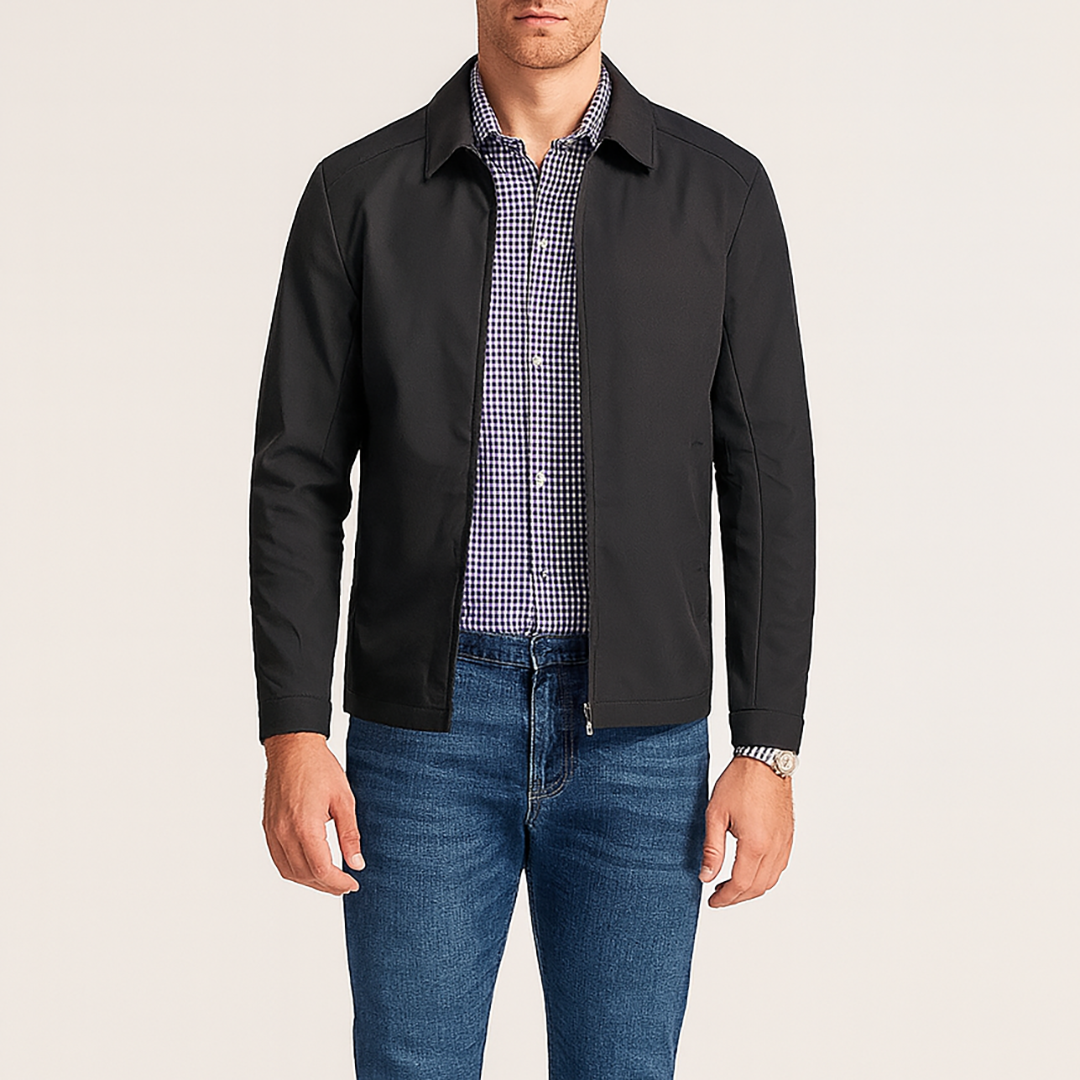 Lightweight zip-up jacket with turn-down collar and check-pattern lining